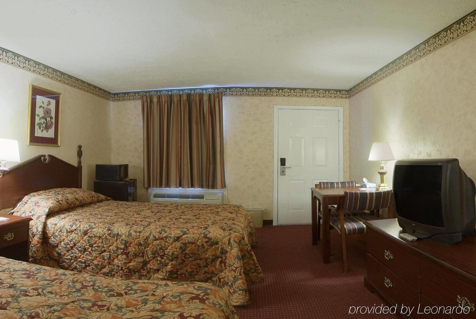 Americas Best Value Inn & Suites Mt. Pleasant Mount Pleasant Стая снимка